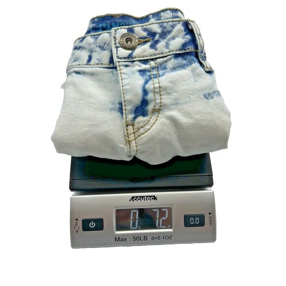 L'Amour by Nanette Lapore Denim Shorts Jr Size 7 Acid Wash Studded Embellished - Picture 9 of 9